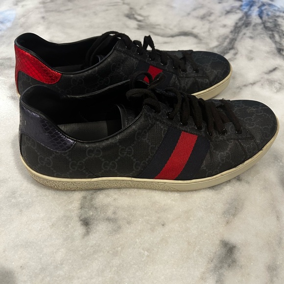 Gucci Men's Monogram Low top leather Trim, Size US 9.5 - Picture 4 of 9